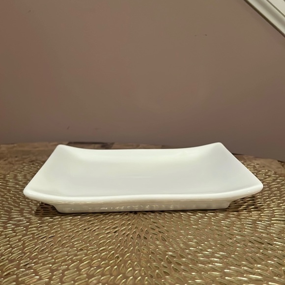 Everyday White Set/2 Porcelain Square Serving Bowl and Rectangular Serving Plate - Picture 9 of 11